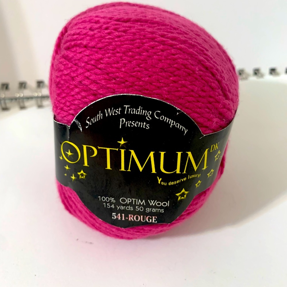 New Lot of 20 Optimum 100% Wool Yarn (154 yards each) in Rouge